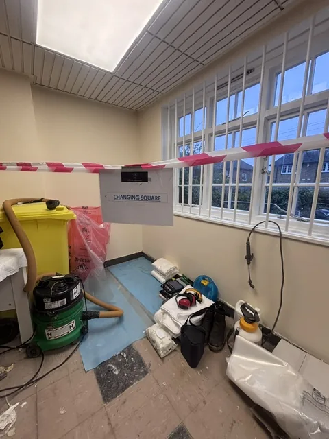 Asbestos floor tile and bitumen removal in Fulham